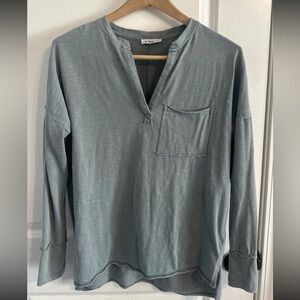 V-Neck Pocket Long Sleeve Slub Knit T Shirt Sage Blue Grey High Low Hem Small